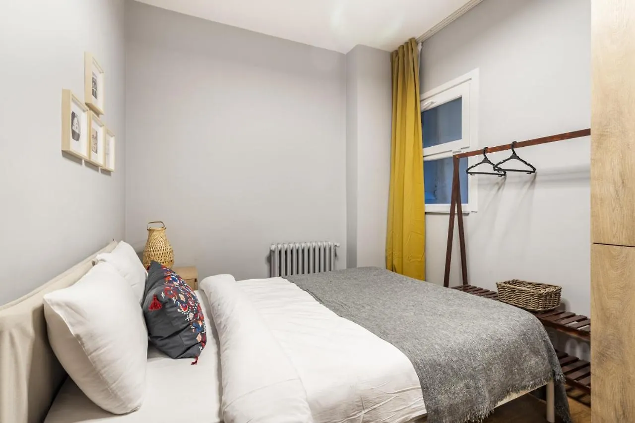 Апартаменты Exceptional Flat With Balcony In Sisli Стамбул Турция
